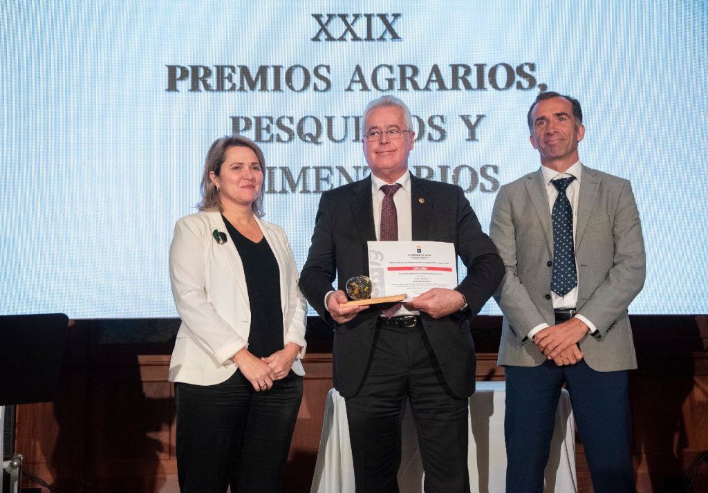 El Gobierno de Canarias premia el compromiso de SPAR Gran Canaria con el sector primario