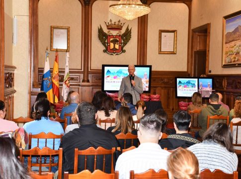  <strong>El Ayuntamiento villero reparte las ayudas a las Ampas de los centros educativos del municipio</strong>