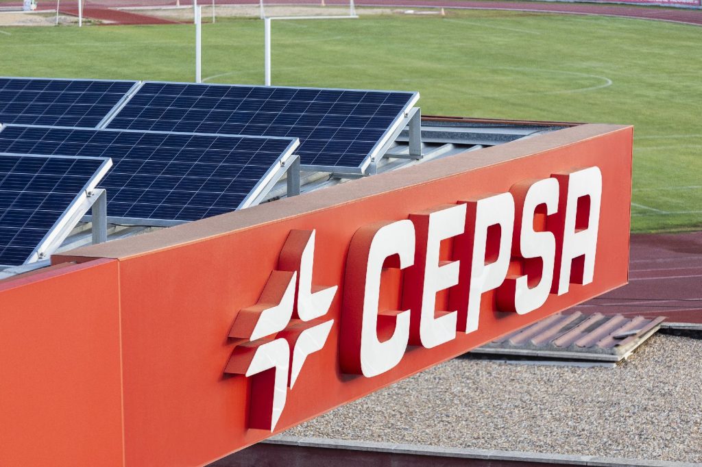 <strong>Cepsa avanza en su programa de instalación de paneles solares en sus estaciones de servicio en Canarias </strong>