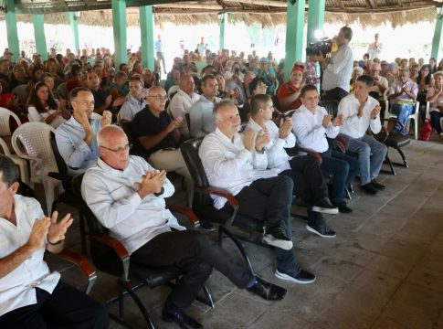 El Gobierno autonómico amplía las ayudas directas para la población canaria en Cuba