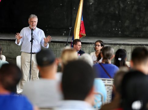 Los beneficiarios de las ayudas del Gobierno de Canarias en Venezuela se han duplicado en los últimos cuatro años 