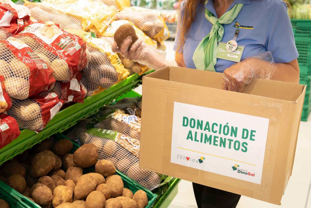 HiperDino dio una segunda vida a más de 470.000 kg de alimentos en 2022