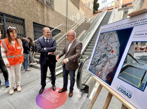 El Ayuntamiento de Las Palmas de Gran Canaria pone en funcionamiento las escaleras mecánicas que unen Primero de Mayo con San Nicolás