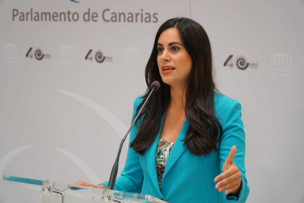 Vidina Espino recrimina a Franquis que dos años después de aprobar el Plan el Gobierno de Canarias no haya entregado ni una sola vivienda
