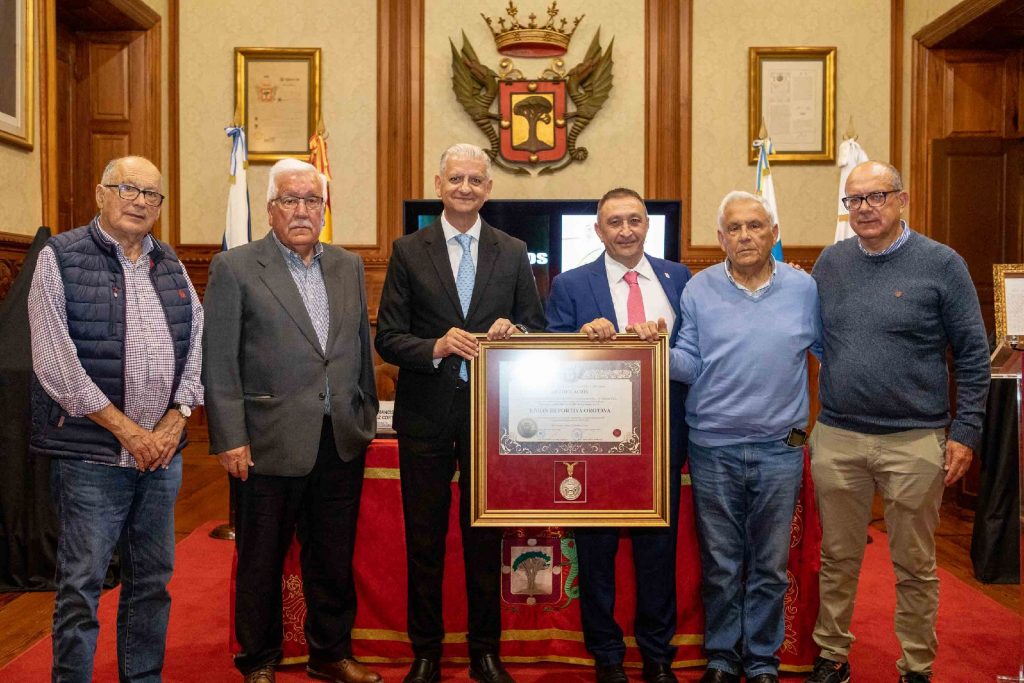 <strong>La U.D. Orotava recibe la Medalla de Oro </strong>