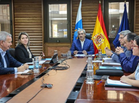 Ampliada a 10 millones la partida para las ayudas complementarias de 30.000 euros a afectados por la erupción