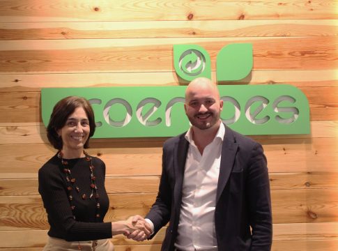 <strong>CEAJE y Ecoembes firman un acuerdo para impulsar la economía circular y el reciclaje en la empresa</strong>
