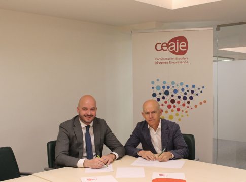 <strong>CEAJE se une a FP Pro para formar a los jóvenes en materia de emprendimiento</strong>