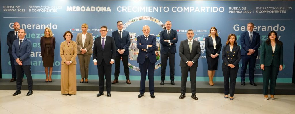 Mercadona factura 31.041 millones, un 11% más, y la inflación reduce su margen y rentabilidad