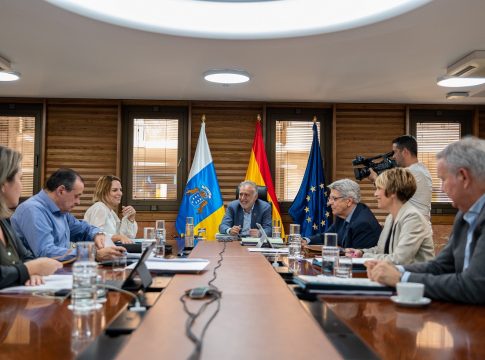Canarias coordina a centros de investigación, empresas y sector público en la Estrategia del Microchip