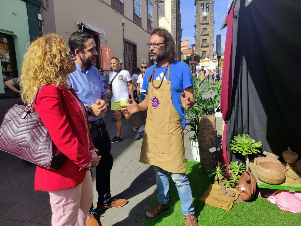 La artesanía recorrerá los pueblos y barrios de La Laguna con un programa anual para mostrar los mejores oficios tradicionales