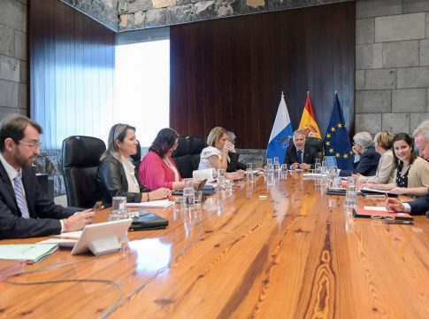 Canarias cuenta por primera vez con un Catálogo de Servicios y Prestaciones de Servicios Sociales