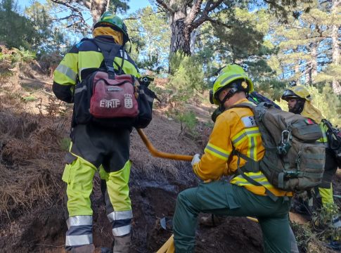 Los EIRIF forman en La Palma a agentes forestales de Madeira en la lucha y prevención de incendios