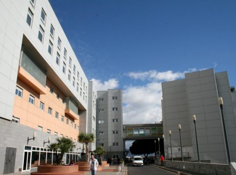 El Hospital La Candelaria, entre los 50 mejores centros sanitarios de España según el ranking de Newsweek