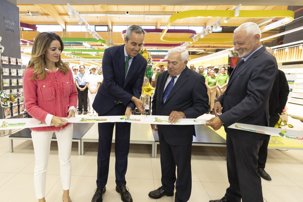 HiperDino abre una nueva tienda de 3.600 metros cuadrados en Santa Brígida