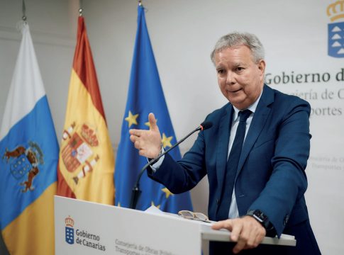 Sebastián Franquis: “A Canarias se le tiene como una referencia al hablar del sistema de transporte”