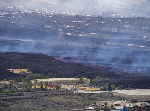 Economía moviliza el quinto pago para los negocios afectados por la erupción palmera 