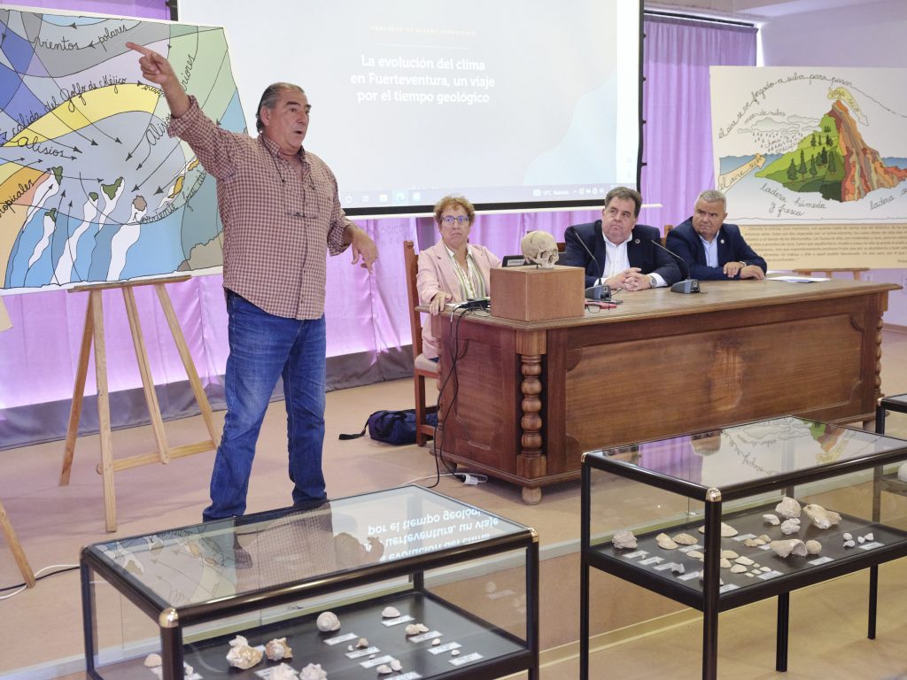 El Museo Arqueológico presenta el proyecto "Paleontología y Cambio Climático" en el Día Internacional de los Museos
