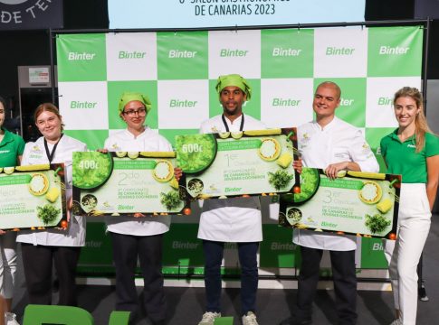 Dos estudiantes de Hecansa premiados en el 8º Campeonato de Jóvenes Cocineros celebrado en Gastrocanarias 2023
