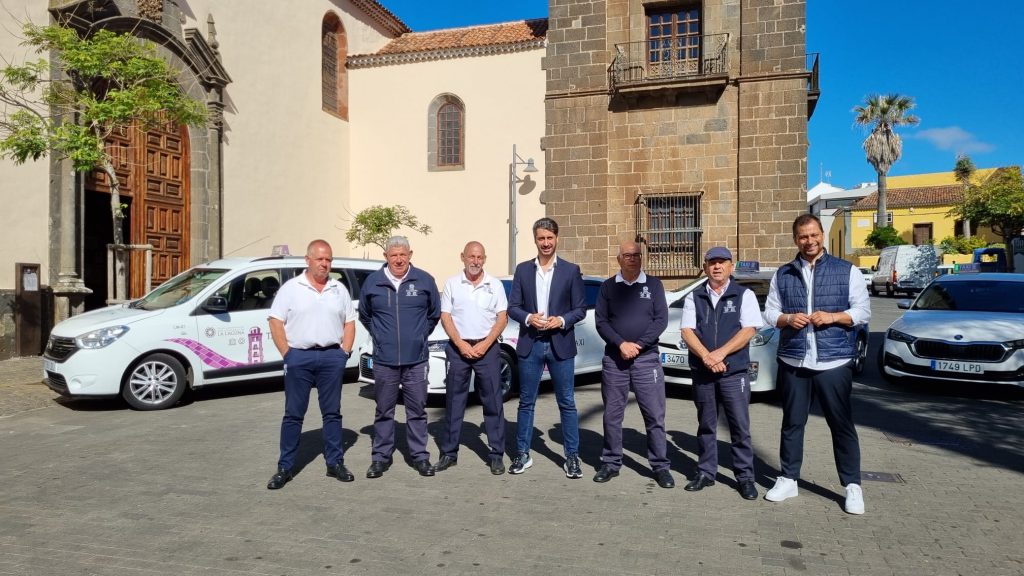 Los profesionales del sector del taxi en La Laguna vestirán uniforme por primera vez a partir del 2 de junio