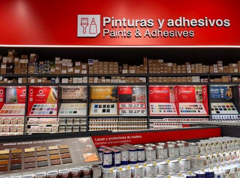 Chafiras reabre su ferretería en Adeje con un concepto totalmente renovado