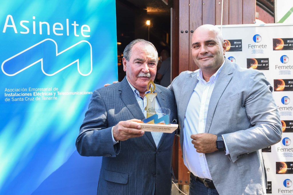 Homenaje a empresas de instalaciones eléctricas y telecomunicaciones
