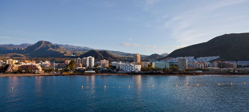 La juventud empresaria reconoce la labor del sector turístico en el desarrollo de las Islas