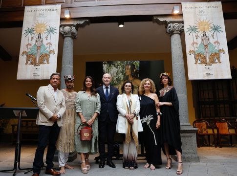 La Fundación Chekipa junto Atelier María Secretos presentaron ayer con gran recito la colección "Huellas Ancestrales"