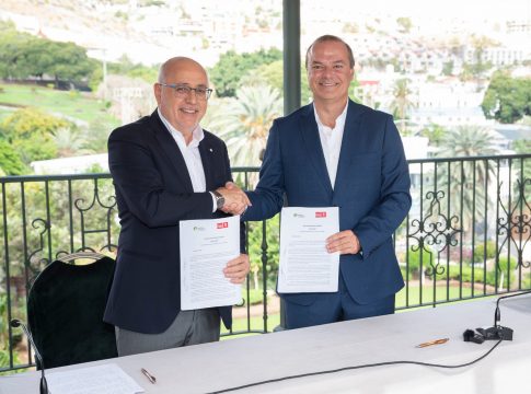 Nueva Canarias y PSOE firman el "Pacto por Gran Canaria" acuerdo con el que gobernarán el Cabildo insular los próximos 4 años