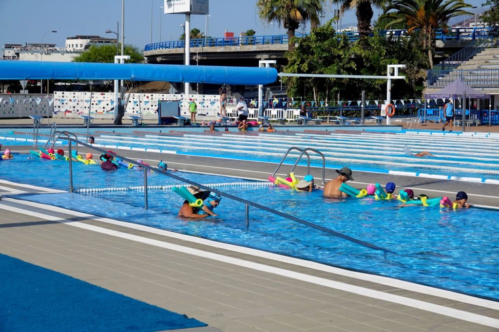 Santa Cruz oferta 2.160 plazas para los tradicionales cursillos de natación