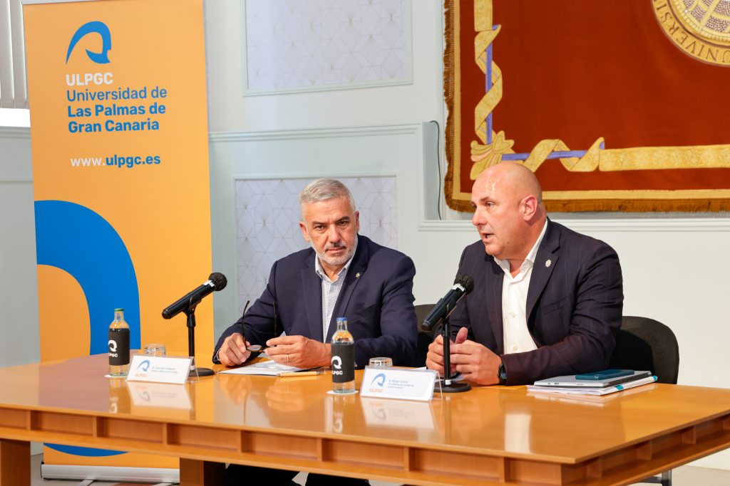 El Cabildo y la ULPGC firman un convenio para desarrollar la primera Universidad de Verano de Fuerteventura