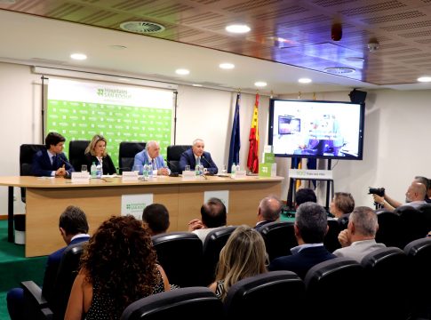La cirugía robótica más avanzada llega a Canarias de la mano de Hospitales Universitarios San Roque y GUA Gabinete de Urología y Andrología