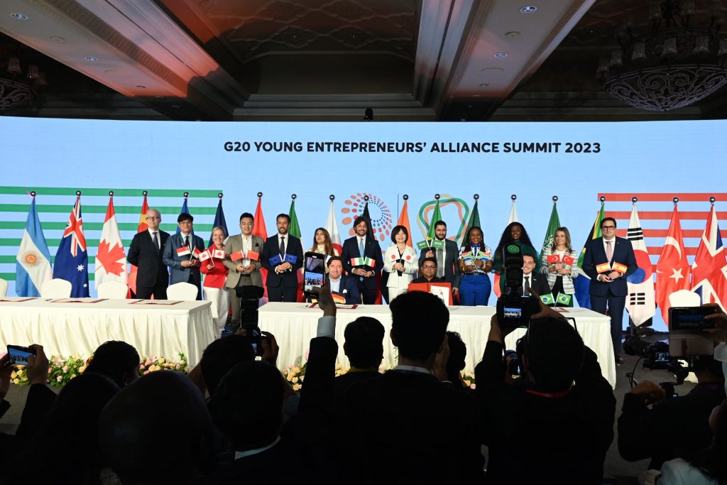 CEAJE participa por primera vez en la historia en la cumbre del G20 YEA, la mayor red de juventud empresaria del mundo 