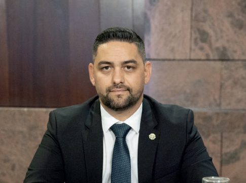 Samuel Cruz: “Este Congreso va a marcar un hito, tanto para el Colegio como para las Islas, pues podremos dar a conocer nuestro Régimen Económico y Fiscal”
