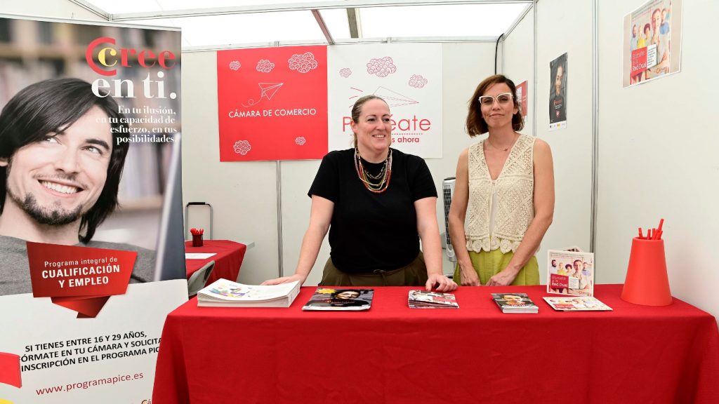 La Cámara de Lanzarote organiza un curso de auxiliar de clínica de veterinaria para jóvenes