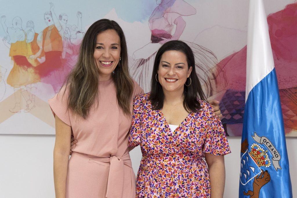 La consejera de Turismo, Jessica de León, recibe el traspaso de competencias de la consejera saliente
