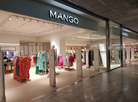 El Aeropuerto de Tenerife Sur renueva su oferta comercial con 15 nuevas tiendas