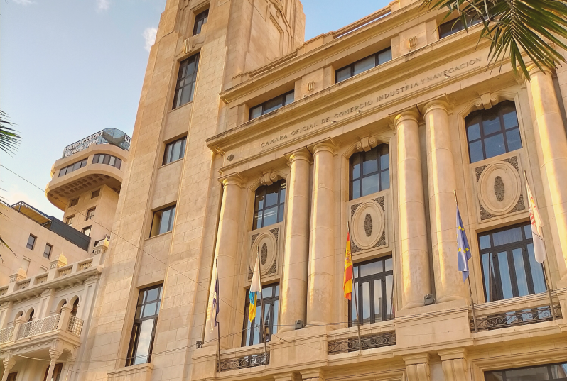 La Cámara insta a “trabajar conjuntamente” en un nuevo modelo energético para Canarias