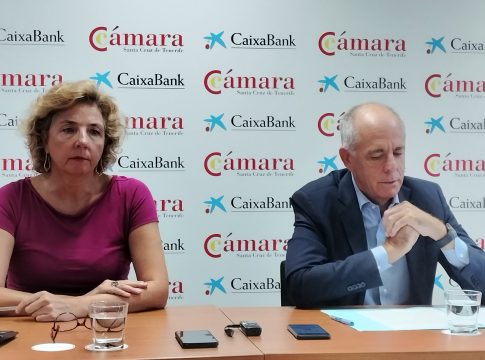 Canarias supera dos años de vigoroso crecimiento, pero ha de afrontar importantes desafíos para garantizar su continuidad.