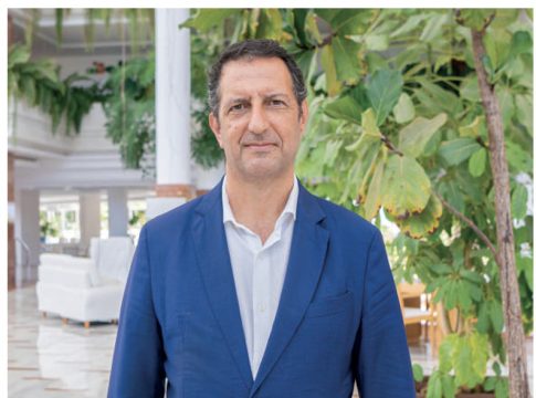 José María Teixidó: “Hotel Playa La Arena y Hotel Costa Los Gigantes: dos hoteles que ofrecen experiencias distintas para clientes distintos”