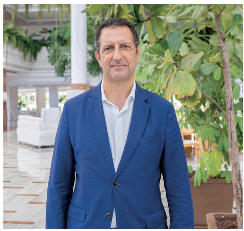 José María Teixidó: “Hotel Playa La Arena y Hotel Costa Los Gigantes: dos hoteles que ofrecen experiencias distintas para clientes distintos”