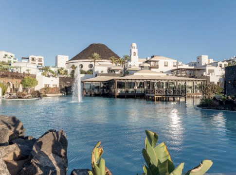 Frederick Rodríguez: “El Hotel LIVVO Volcán tiene aura especial, es un icono de Lanzarote”