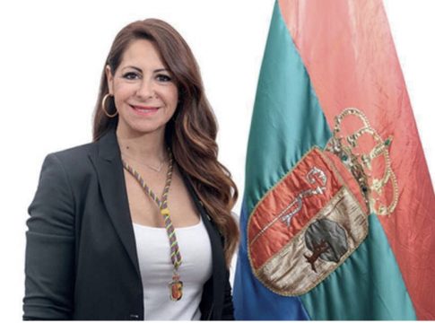 Dácil Ma León: “Es muy importante que Arona recupere, incluso mejore, la posición que se merece como municipio turístico”