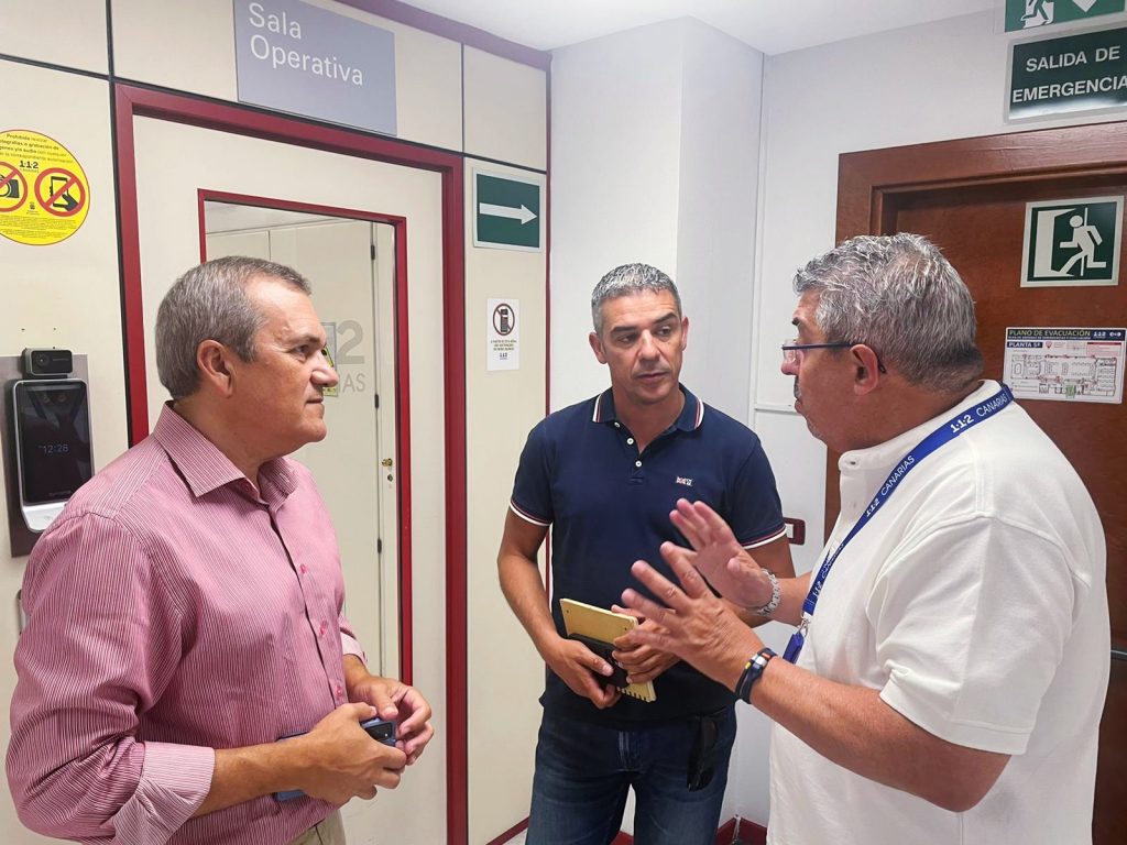 El Gobierno canario y el Cabildo de Tenerife coordinan recursos para el sector primario afectado por el incendio