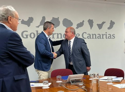 Manuel Domínguez se compromete a mejorar el precio del suelo de los polígonos industriales en Canarias