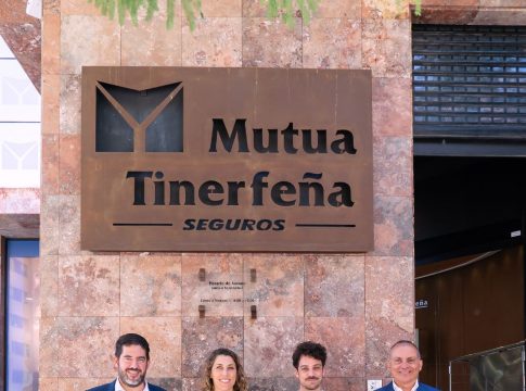 AJE Canarias y Mutua Tinerfeña suman fuerzas en favor de la juventud empresaria de las islas