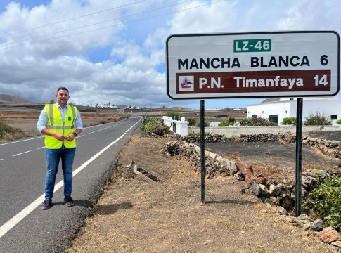 Obras Públicas ejecuta un plan de limpieza de los márgenes de las vías que conducen a Dolores 