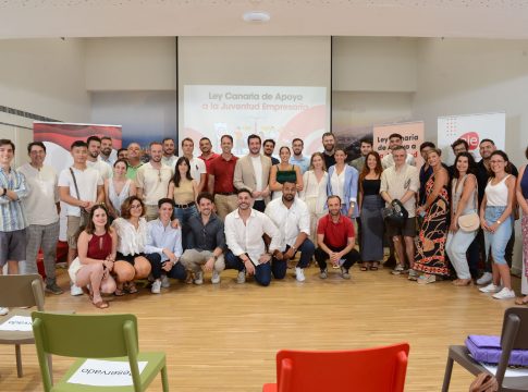 AJE presenta su proyecto para desarrollar la Ley Canaria de Apoyo a la Juventud Empresaria