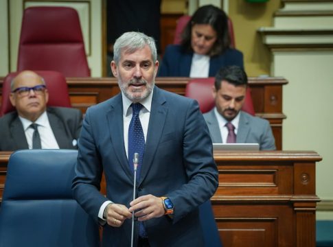 Clavijo plantea un acuerdo a todos los grupos para reclamar medidas al Estado ante la inmigración 