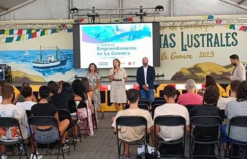 Inaugurada la I edición de la Feria de Emprendimiento de La Gomera